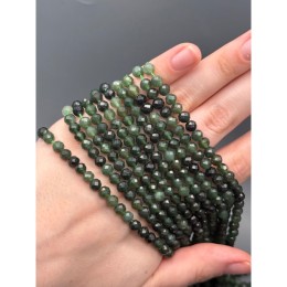 Каменные бусины, Нефрит (Россия), шарик, огранка, 5,5 мм, длина нити 38 см