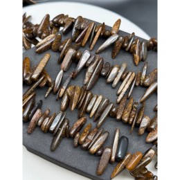 Каменные бусины, Бронзит, фриформы, палочки, размер ~13-20х4 мм, длина нити 39 см