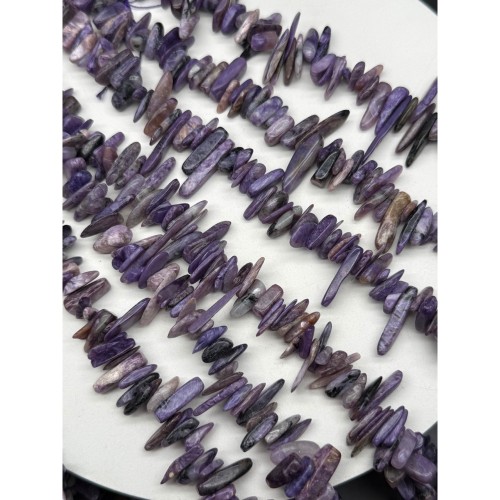 Каменные бусины, Чароит, фриформы, палочки, размер ~10-18х3 мм, длина нити 39 см