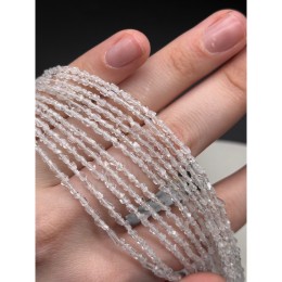 Каменные бусины, "Херкимерский алмаз", (Двухвершинный кристалл горного хрусталя), люкс, размер 3х2 мм, длина нити 38 см