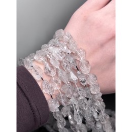 Каменные бусины, "Херкимерский алмаз", (Двухвершинный кристалл горного хрусталя), с включениями, размер ~16-20х13 мм, длина нити 40-41 см