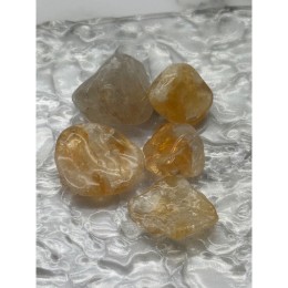 Сувенир, Цитрин, необработанные кусочки, россыпью, размер ~15-25 мм