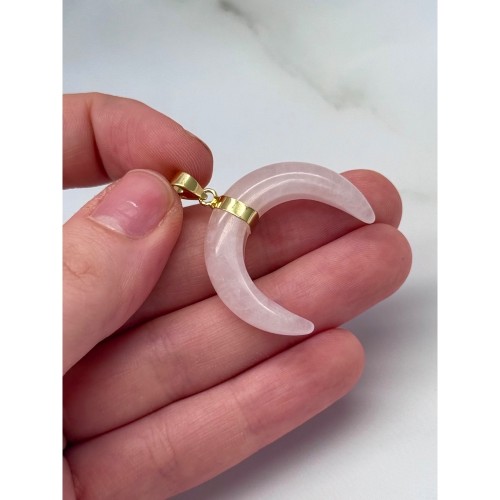 Подвеска, Лунница, Розовый кварц, фурнитура-цвет золото, размер 33 мм, цена за 1 шт.