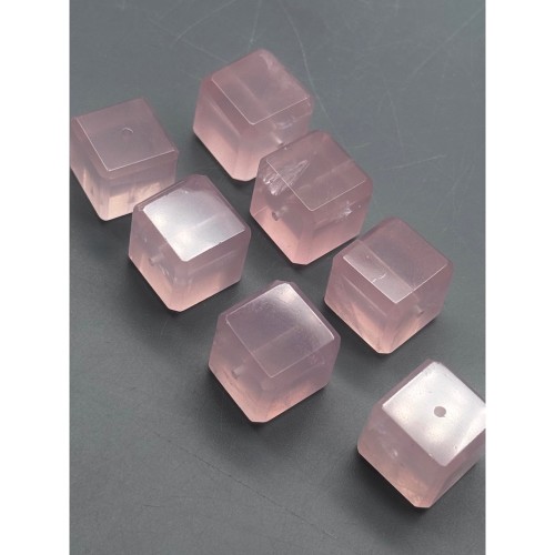 Каменные бусины, Розовый кварц, мадагаскарский, люкс, кубик, бусина, размер 15 мм, цена за 1 шт.