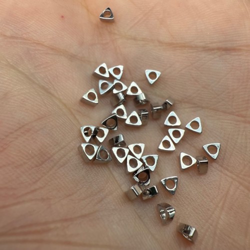 Разделитель, треугольник, латунь, цвет серебро/родий, размер 3х1,5 мм, цена за 20 шт.