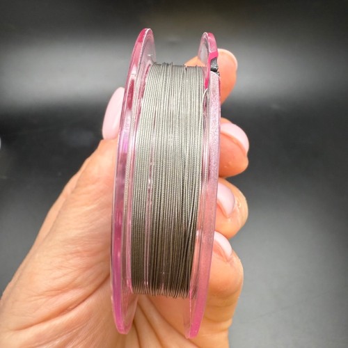 Тросик ювелирный SakuLux (Япония), 49 стальных струн, с силиконовым покрытием, цвет платина, толщина 0,36 мм, 5 м в катушке