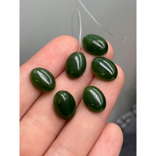 Подвеска, Нефрит (Россия), овал, размер ~14х10 мм, цена за 1 шт.