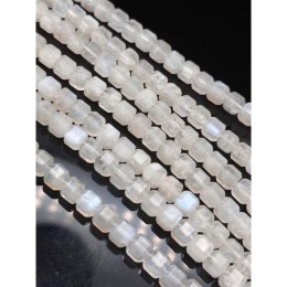 Каменные бусины, Лунный камень, Адуляр, люкс, зеркальная огранка, кубик 7х7 мм, длина нити 19 см