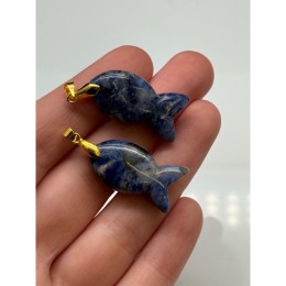 Подвеска, Рыбка, содалит, цвет оправы-золото, размер ~30х15 мм, цена за 1 шт.