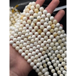 Каменные бусины, Тридакна, желтый цвет, шарик гладкий, 10 мм, длина нити 39 см