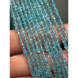 Каменные бусины, Апатит, голубой, люкс, кубик, зеркальная огранка, 3х3 мм, длина нити 38-39 см