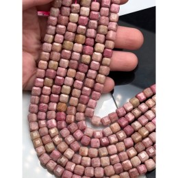 Каменные бусины, Родонит, кубик, зеркальная огранка, 7х7 мм, длина нити 36 см