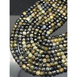 Каменные бусины, Турмалин зеленый микс, кубик, огранка, 5х5 мм, длина нити 37 см