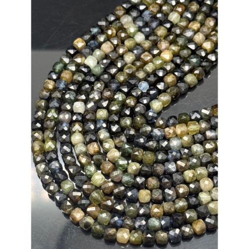 Каменные бусины, Турмалин зеленый микс, кубик, огранка, 5х5 мм, длина нити 37 см