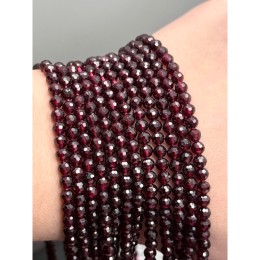 Каменные бусины, Гранат, шарик огранка, 4 мм, длина нити 38-39 см