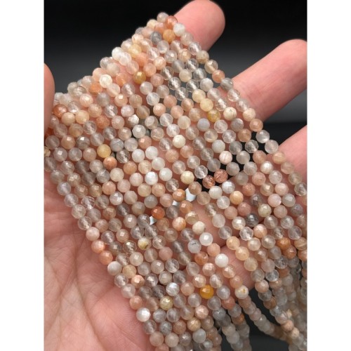 Каменные бусины, Лунный + Солнечный камень (олигоклаз), микс, шарик огранка, 4 мм, длина нити 38 см