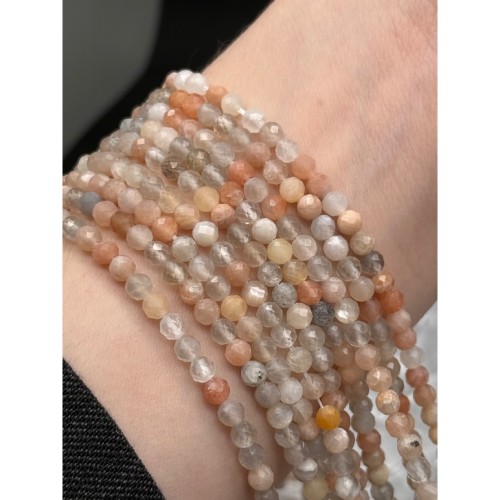 Каменные бусины, Лунный + Солнечный камень (олигоклаз), микс, шарик огранка, 4 мм, длина нити 38 см