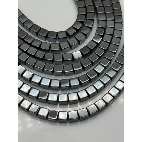 Каменные бусины, Гематит синтетический, темное серебро, кубик, размер 6х6 мм, нить 38 см