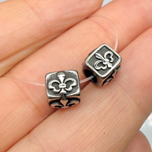 Бусина, разделитель, Королевская Лилия, куб, нержавеющая сталь, размер 7,5 мм, цена за 1 шт.