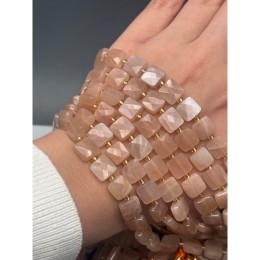 Каменные бусины, Солнечный камень (Олигоклаз), люкс, квадрат, огранка, 10х10х4,5 мм, длина нити 37 см