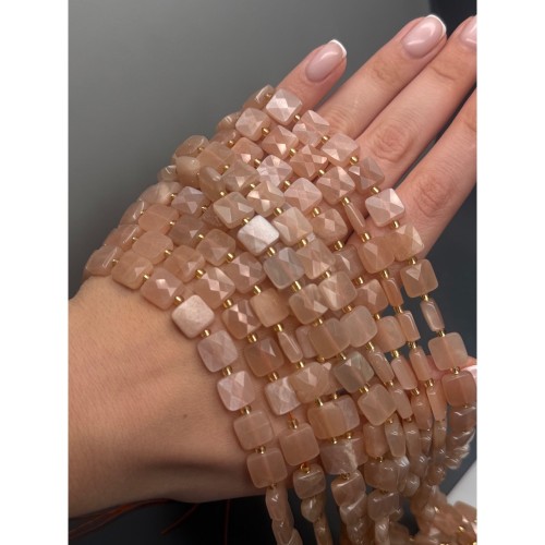 Каменные бусины, Солнечный камень (Олигоклаз), люкс, квадрат, огранка, 10х10х4,5 мм, длина нити 37 см