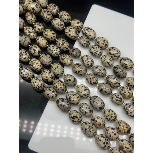 Каменные бусины, Яшма далматиновая, фриформы, овал, ~17х12 мм, длина нити 40 см