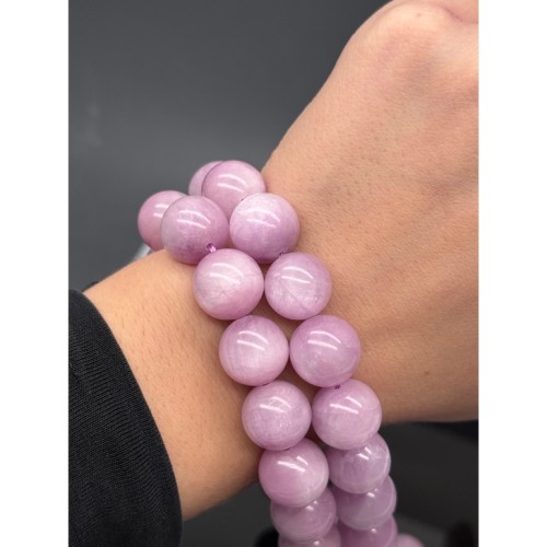 Каменные бусины, Кунцит, люкс, шарик гладкий 14 мм, длина нити 38 см