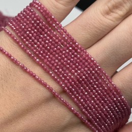Каменные бусины, Цирконий кубический, (т.н. Циркон), рубиновый кристалл, шарик огранка, 2 мм, длина нити 38 см