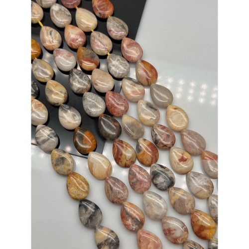 Каменные бусины, Агат кружевной, (Crazy Agate), плоская капля, размер ~18х13 мм, длина нити 39 см