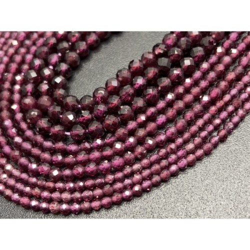 Каменные бусины, Гранат Альмандин, люкс, шарик огранка, 3-3,5 мм, длина нити 38 см