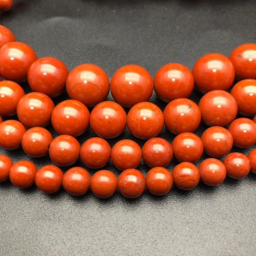 Каменные бусины, Яшма, красная, шарик гладкий 10-10,5 мм, длина нити 38 см