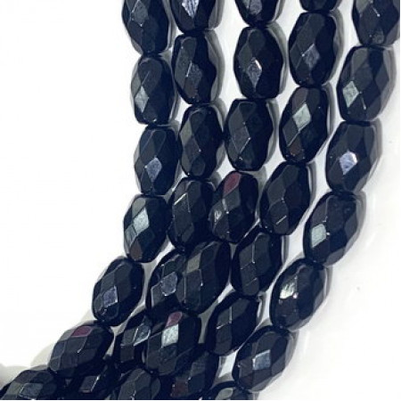 Каменные бусины, Оникс черный, огранка, размер 6,5 х 9,5 мм, нить 38 см