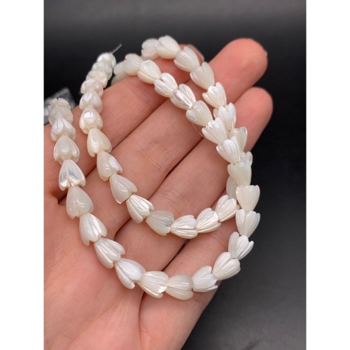 Каменные бусины, Перламутр, люкс, белый, Лотос, 6 мм, цена за нить 19 см