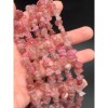 Каменные бусины, Клубничный Кварц, крошка, фриформы, 10х5 мм, длина нити 78 см