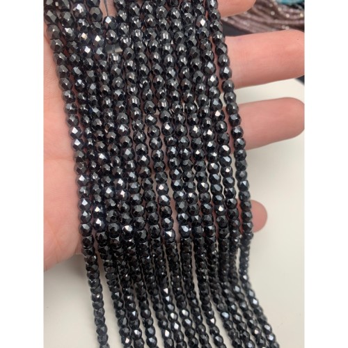 Каменные бусины, Цирконий кубический, (т.н. Циркон), черный кристалл, рондель, огранка, 4х3 мм, длина нити 38 см