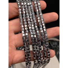 Каменные бусины, Гематит синтетический, кубик-ромбик, цвет серебро, размер 4х4 мм, нить 38 см