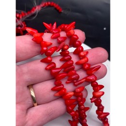 Каменные бусины, Коралл, красный, тонированный, фриформы, "перец", 12х5 мм, длина нити 38 см