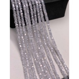 Каменные бусины, Цирконий кубический, (т.н Циркон), прозрачный кристалл, кубик зеркальная огранка, 2,5х2,5 мм, длина нити 36-37 см