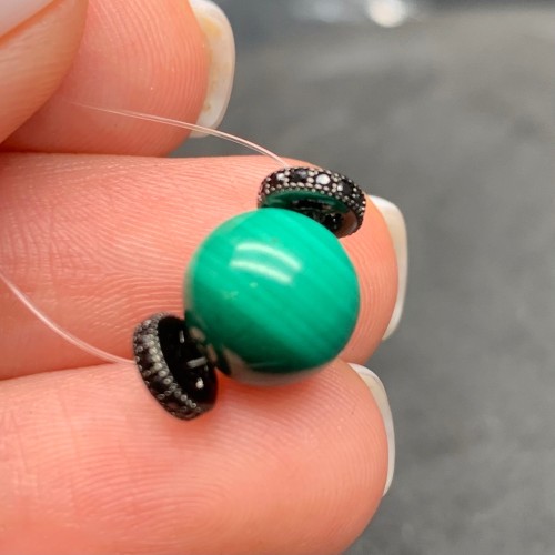 Разделитель с фианитами, латунь, цвет черный, размер 6х2 мм