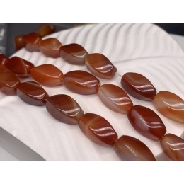 Каменные бусины, Сардоникс, крученный бочонок, 8х16 мм, длина нити 38 см