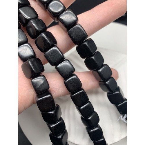 Каменные бусины, Шунгит, Карельский, кубик, 10 мм, длина нити 19 см, 20 бусин