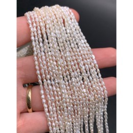 Каменные бусины, Жемчуг, рис, размер  2-3 мм, длина нити 37 см