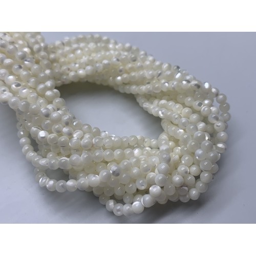 Каменные бусины, Перламутр белый, шарик гладкий, 3-3,5 мм, длина нити 39 см