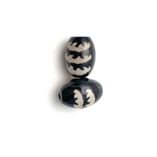 Бусина Дзи "622" из агата, 5 летучих мышей, размер 12х9 мм, цена за 1 шт