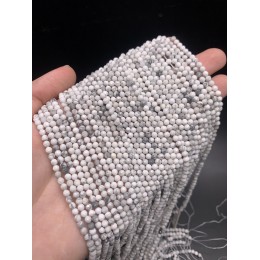 Каменные бусины, Говлит натуральный (т.н. Кахолонг), шарик огранка, 4 мм, длина нити 38 см