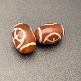 Бусина Дзи "683" из сердолика, Рыбы, размер 12х9 мм, цена за 1 шт