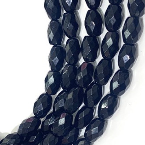 Каменные бусины, Оникс черный, огранка, размер 6,5 х 9,5 мм, нить 38 см