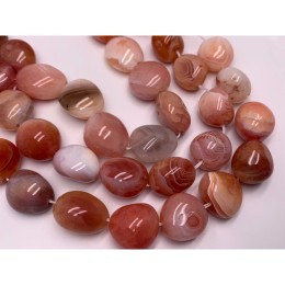 Каменные бусины, Агат Ботсвана, персиковый, фриформы, размер 22-24 мм, длина нити 38 см