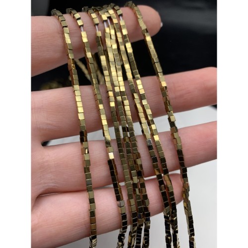 Каменные бусины, Гематит синтетический, золото, кубик, размер 2х2 мм, нить 38 см