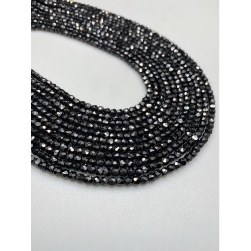 Каменные бусины, Шпинель, кубик, огранка, 4х4 мм, длина нити 38 см